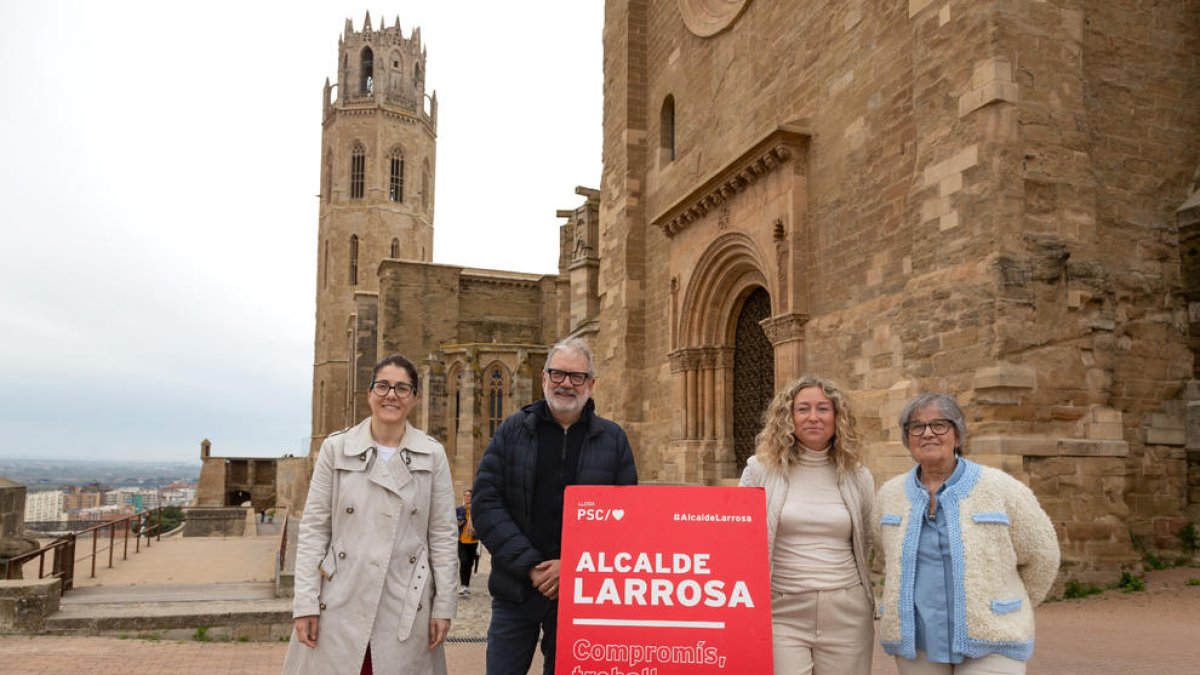 Morón, Larrosa, Bosch y la exedil Montse Parra, ayer en la Seu Vella.