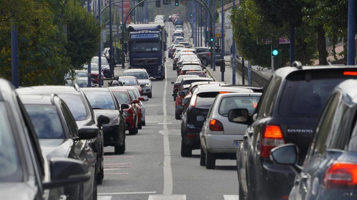 Gairebé el 30% dels vehicles a Espanya no podrà accedir a les ZBE per l'elevada edat del parc automobilístic.