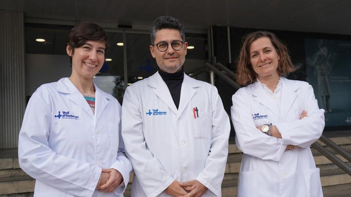 Els doctors María Soler, Josep Antoni Ramos Quiroja i Marta Ribasés, de l'equip de treball d'un estudi ampli en trastorn per dèficit d'atenció amb hiperactivitat (TDAH).