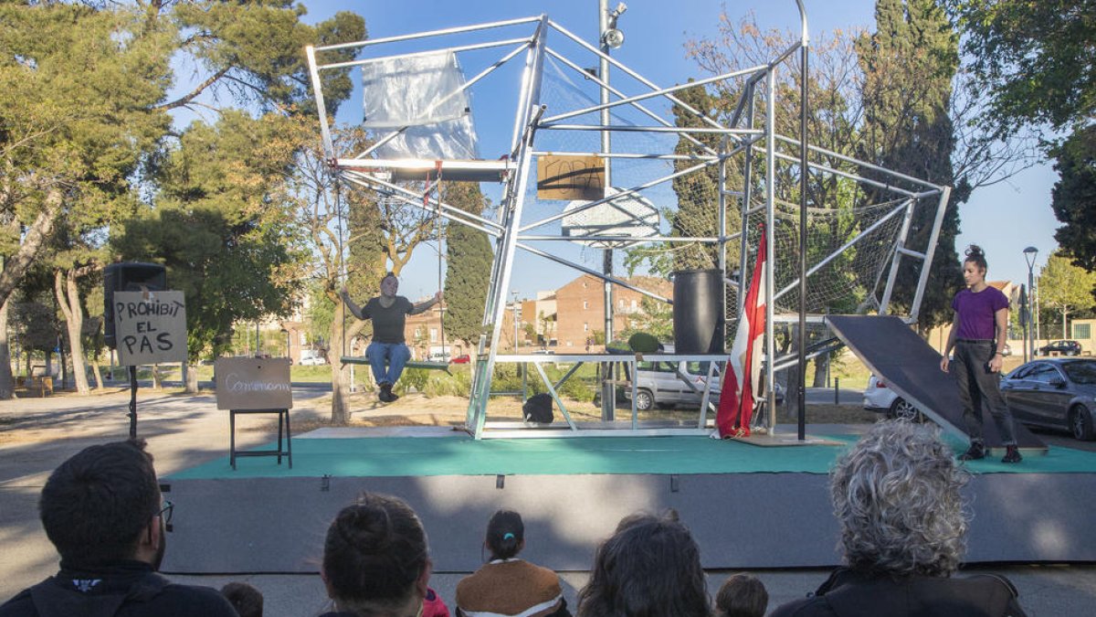 Un moment de l’assaig de la companyia ahir a Tàrrega.