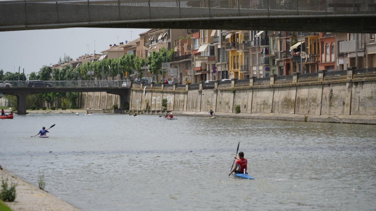 La prova de caiac cros prevista dissabte vinent a Balaguer s’ha hagut d’ajornar.