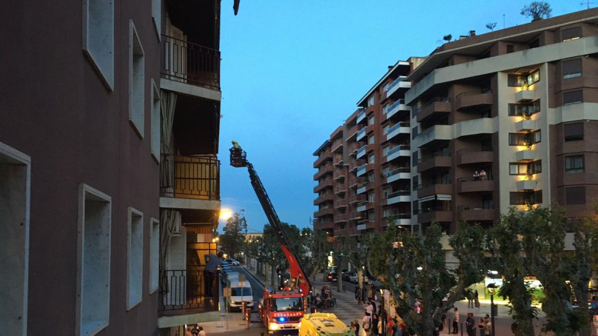 Espectacular rescate de una mujer que sufrió una caída en Balaguer