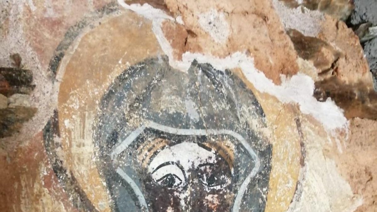 La imatge descoberta a l’absis de Sant Julià de Solanell.