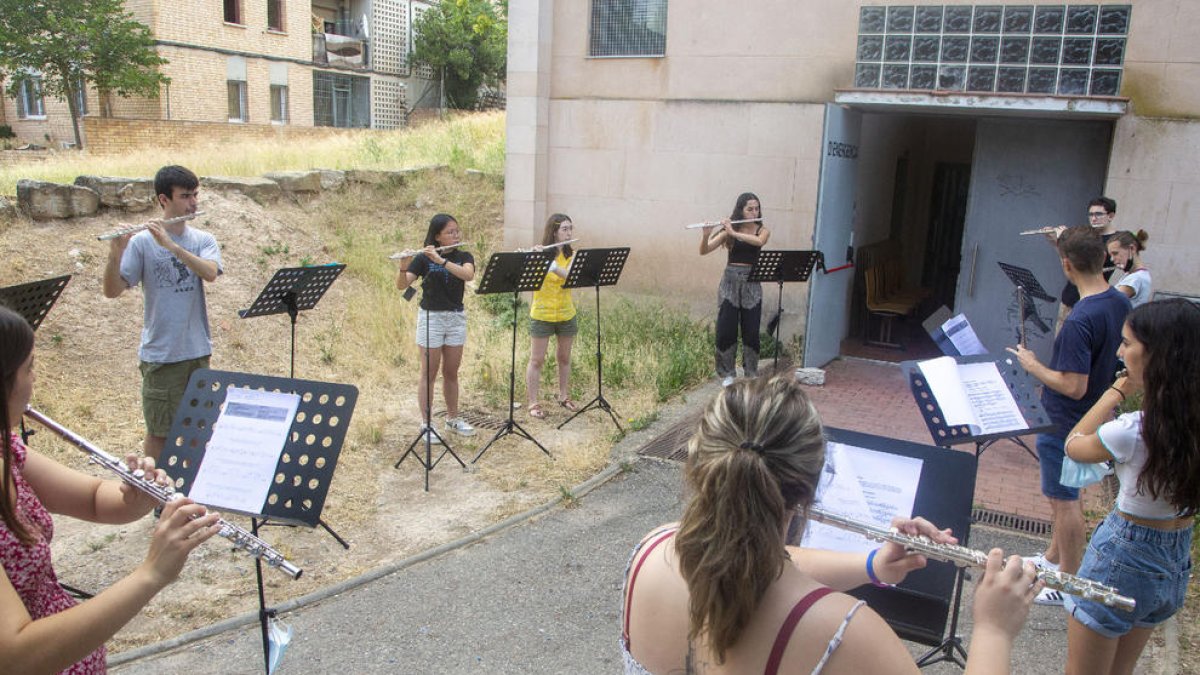 Classes d'instruments de vent a Cervera amb tests d'antígens