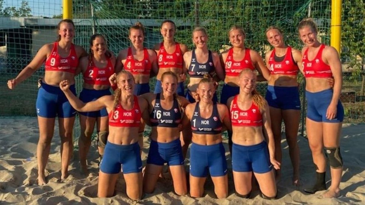 Uniforme amb què les jugadores de Noruega van disputar el partit pel bronze.