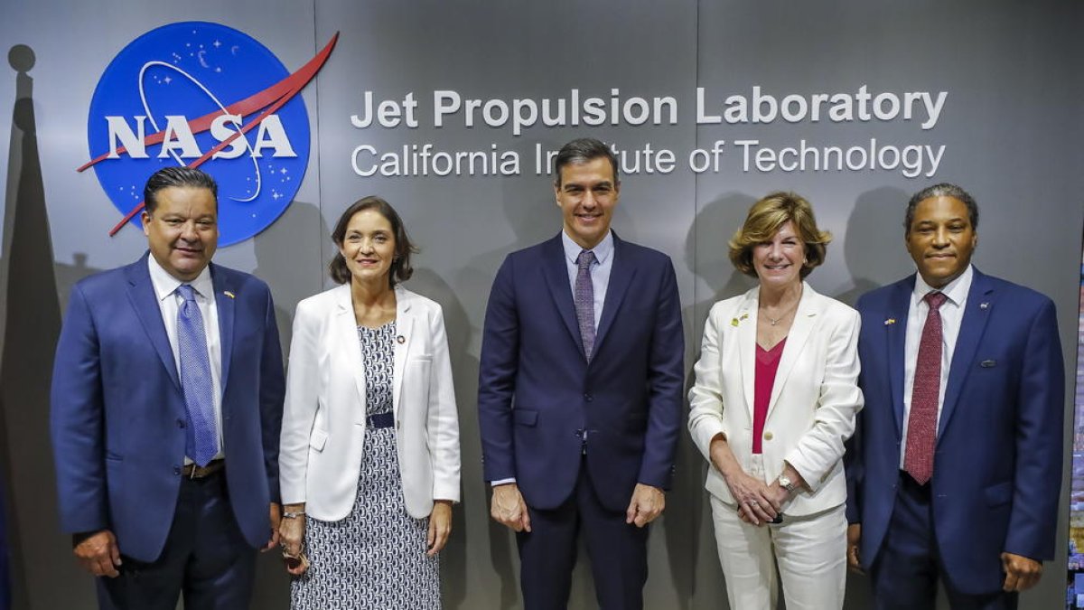 Sánchez visito ayer la NASA en el marco de su viaje por EEUU.