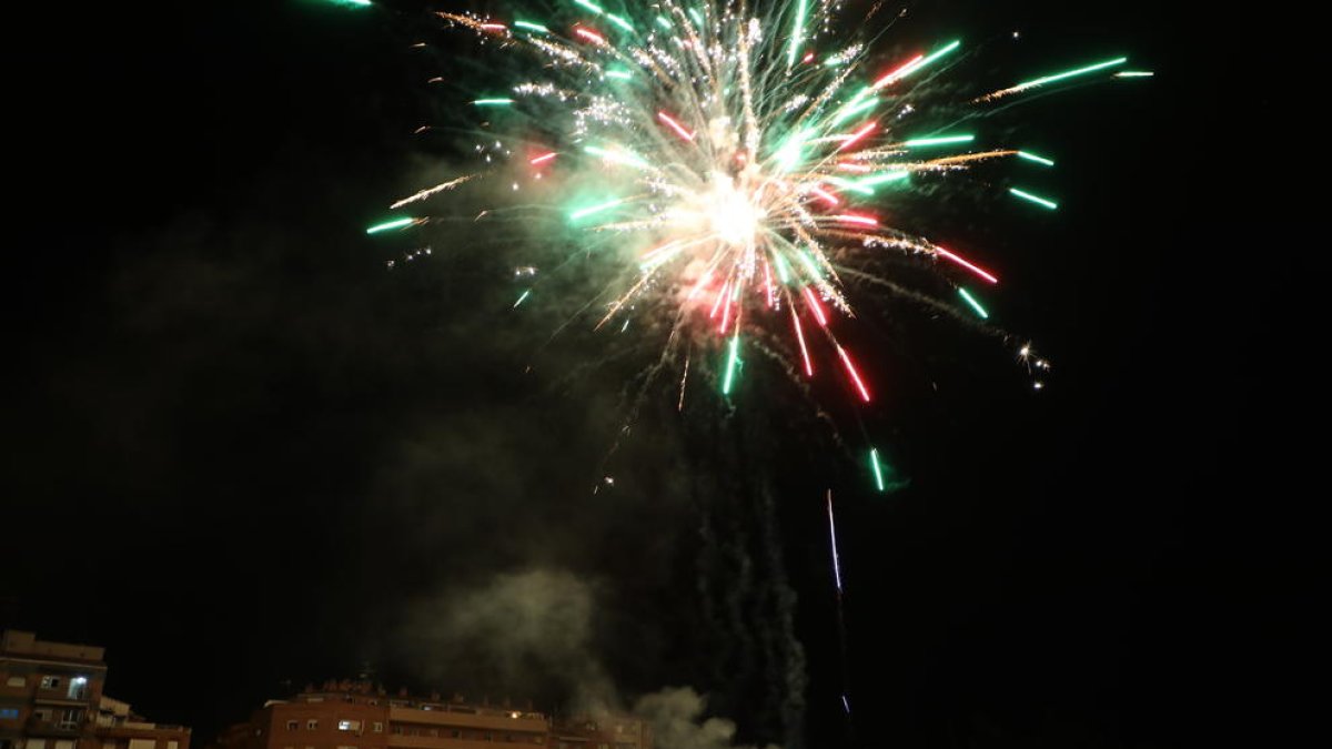 La Bordeta puso fin anoche a su Festa Major con pirotecnia.