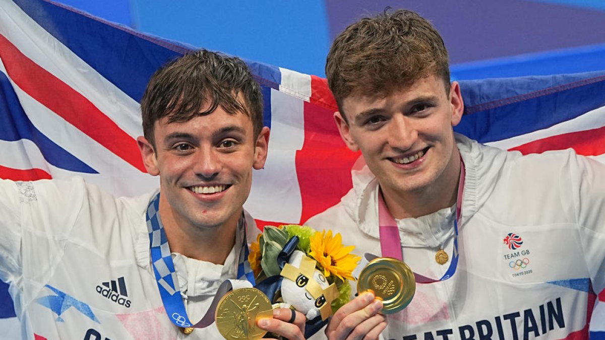 Tom Daley, a l’esquerra, i Matty Lee després d’aconseguir l’or.