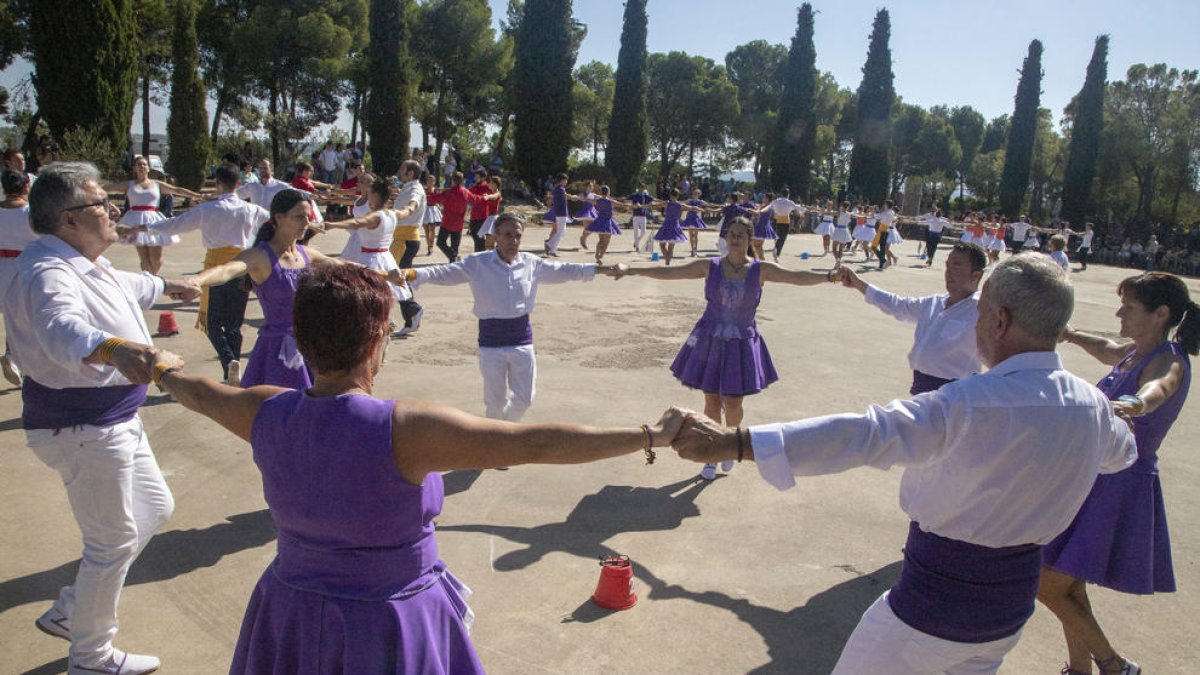 El Concurs Nacional de Colles Sardanistes alcanzó ayer su 38 edición. 