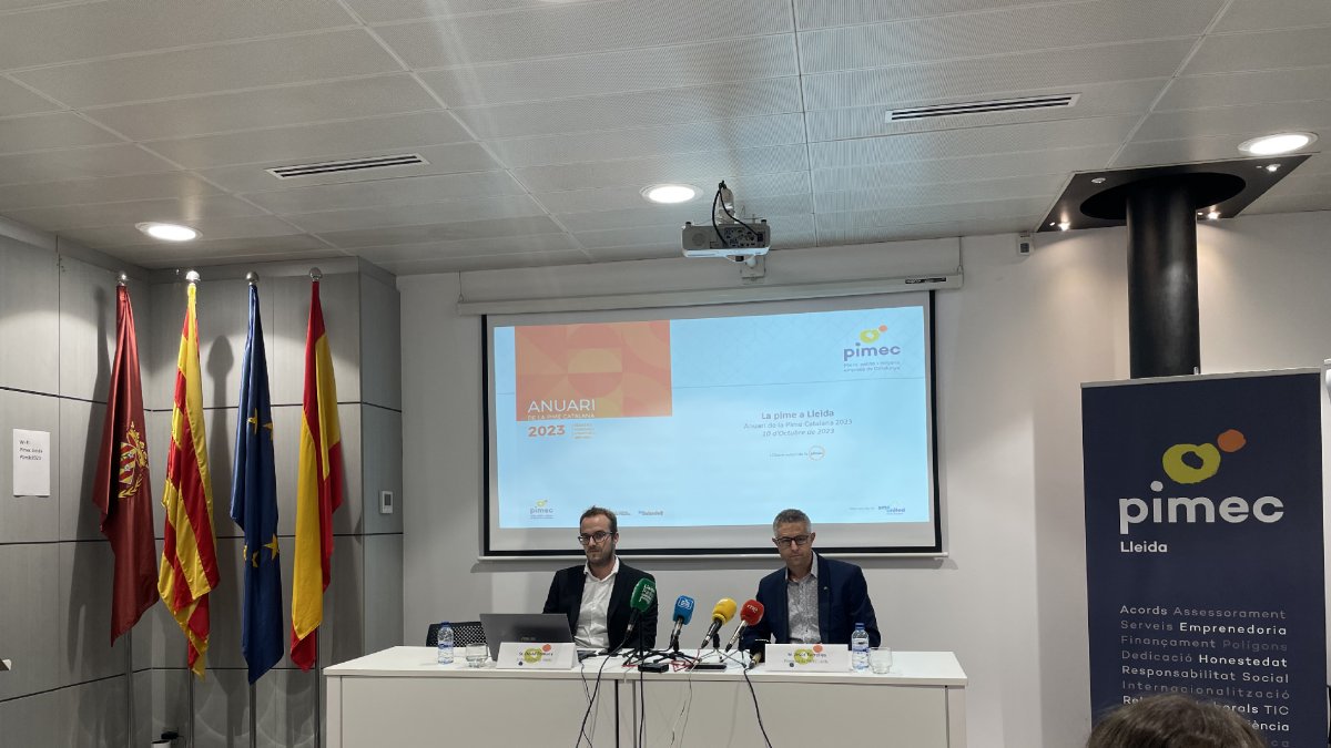 David Fortuny i Jesús Torrelles van presentar ahir l’anuari ‘La pime a Lleida’.
