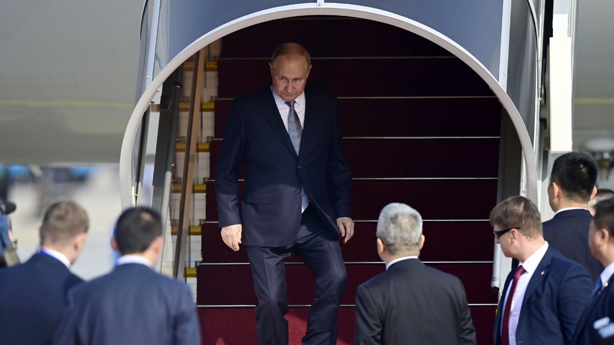 El president de Rússia, Vladímir Putin, a l’aterrar ahir a Pequín.