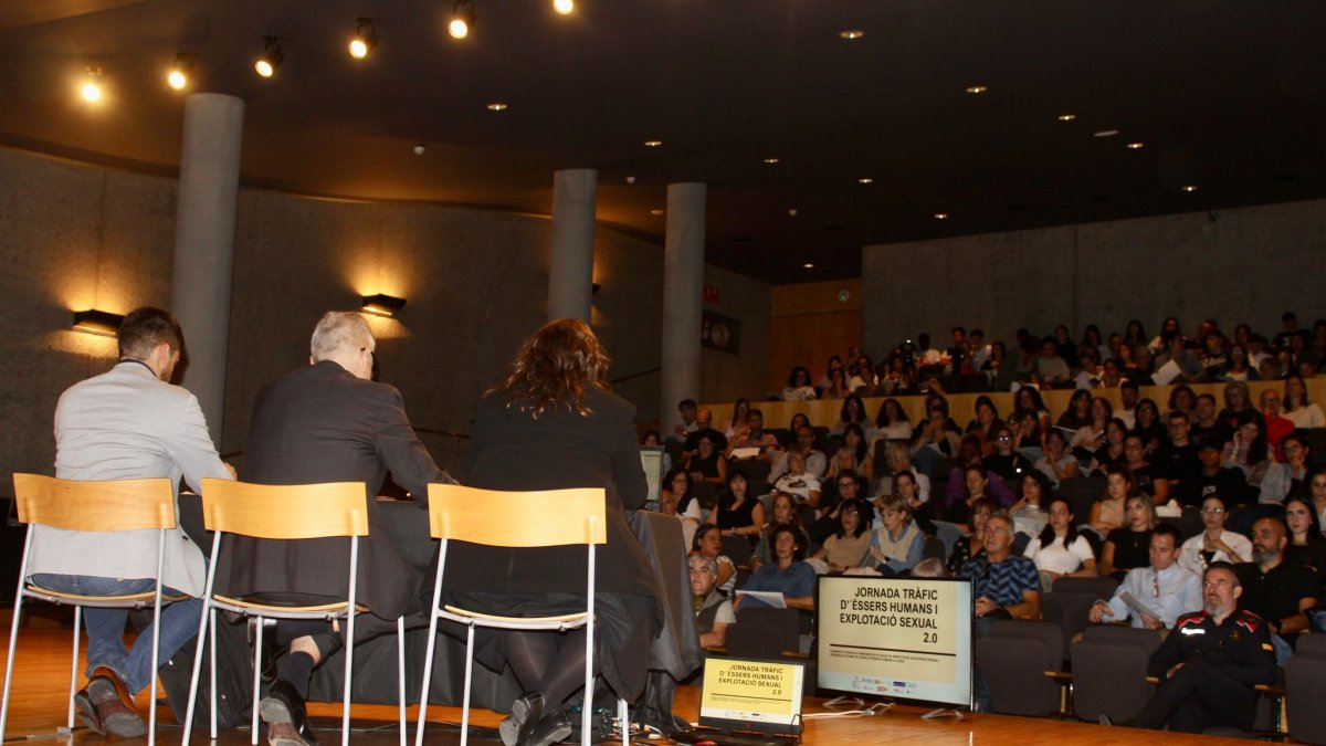 Vista de la sala 2 de l’Auditori de Lleida que ahir va acollir la jornada sobre explotació sexual.