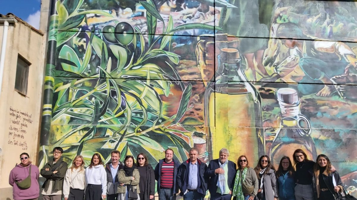 Els participants van visitar ahir la cooperativa i el Museu de l’Oli de la Granadella.