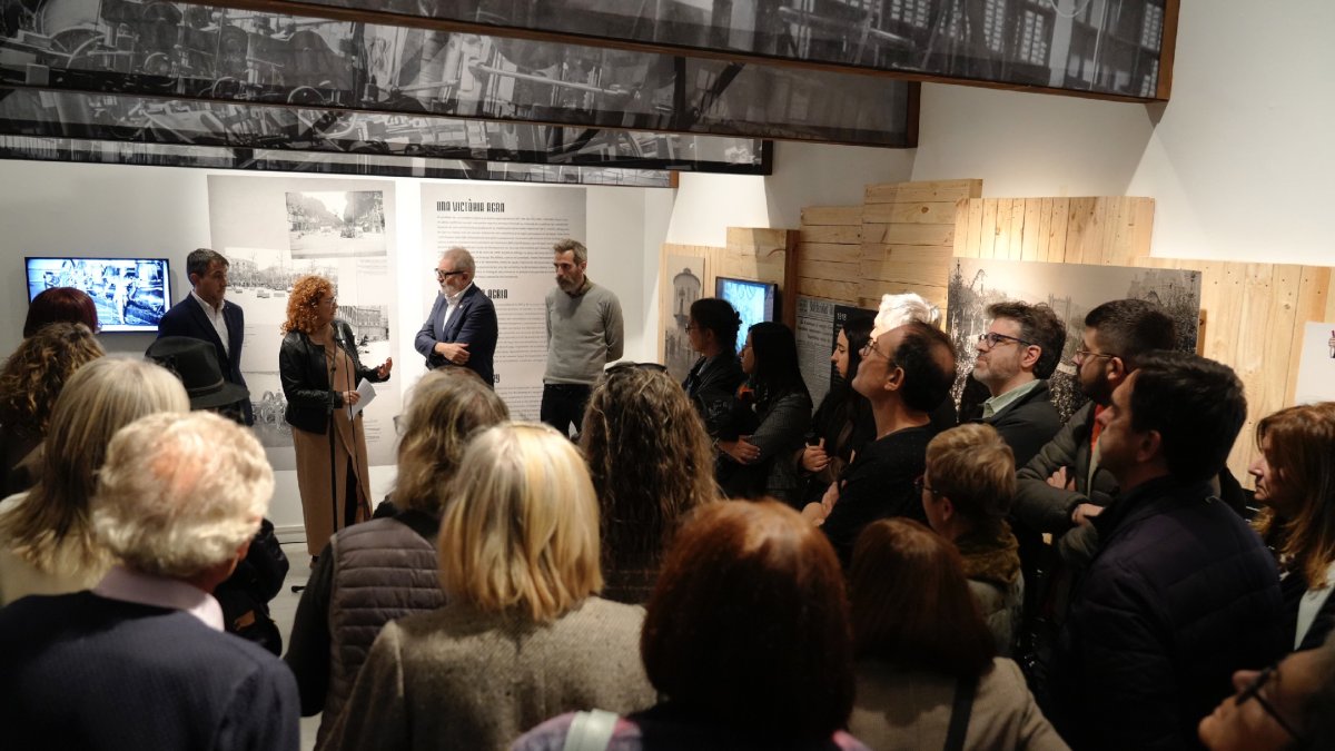 La sala d’exposicions de la Paeria va inaugurar ahir a la tarda una exposició sobre la vida i lluita de l’anarcosindicalista lleidatà Salvador Seguí.
