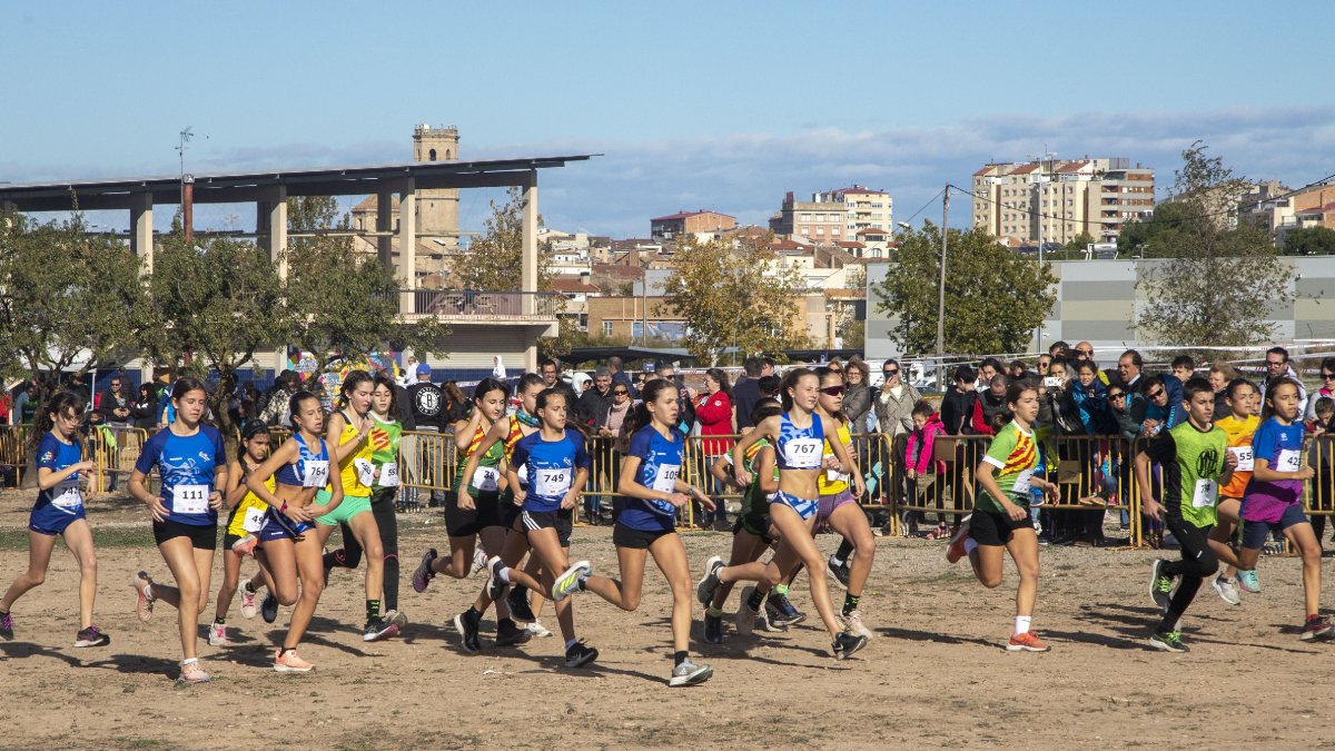 Una de les curses que es van disputar ahir a la capital de l’Urgell.