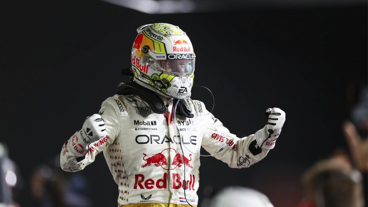 Max Verstappen celebra la victòria al GP de Las Vegas.