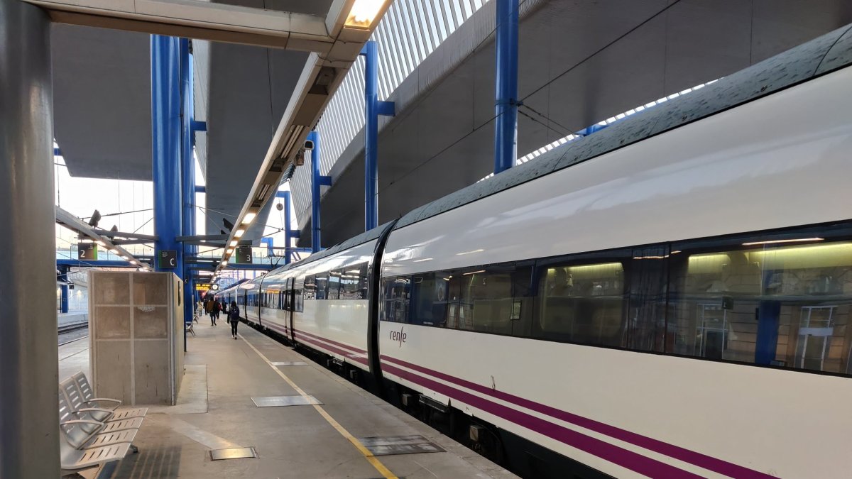 Renfe va enganxar l’Avant anul·lat de les 7.05 al de les 8.00 per transportar els afectats.