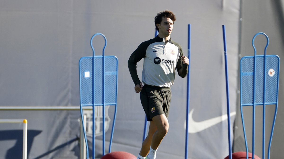 Joao Félix, durant l’entrenament d’ahir amb el Barcelona.