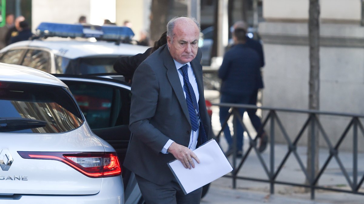 El jutge del cas Tsunami, Manuel García-Castellón, ahir a les portes de l’Audiència Nacional.