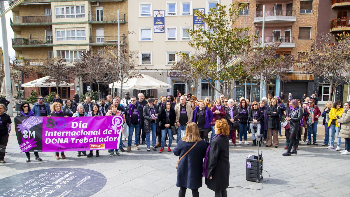 CCOO va convocar una concentració a Lleida, en què va procedir a la lectura d’un manifest.