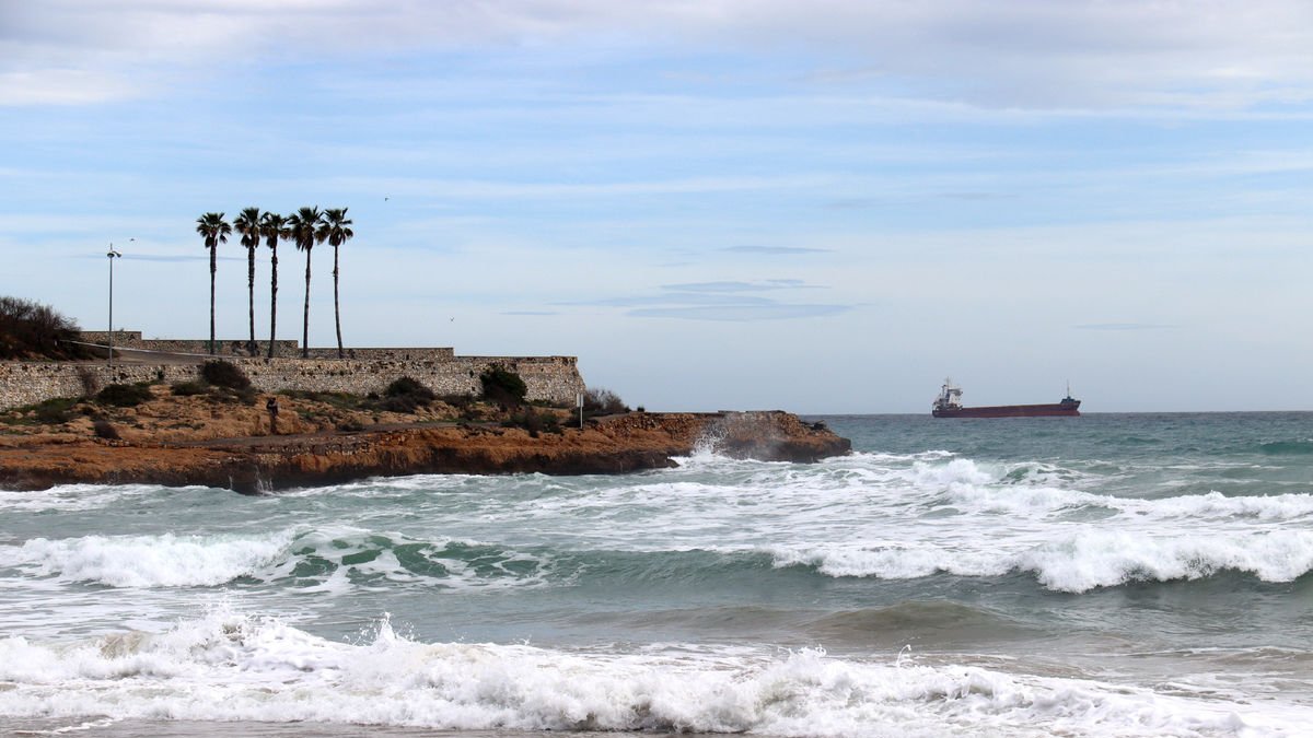 La platja del Miracle de Tarragona, on dijous van morir ofegades dos persones.