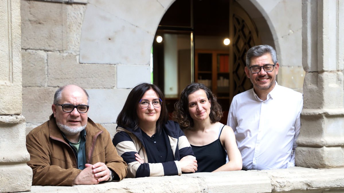 Ferran Sáez; la directora de SEGRE, Anna Sàez; Anna Punsoda, i el director de l’IEI, Andreu Vàzquez.