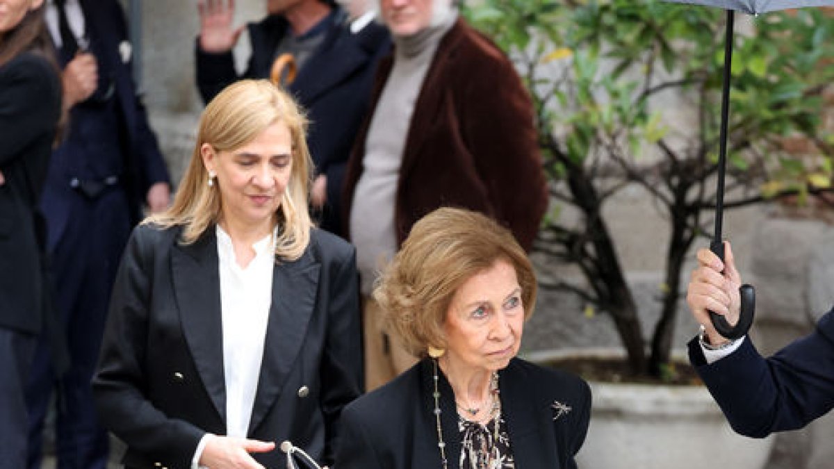 La reina Sofia, dilluns al funeral de Fernando Gómez-Acebo.