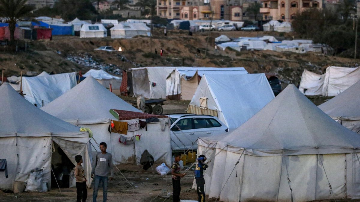 Palestins desplaçats pel conflicte a la ciutat de Khan Yunis.