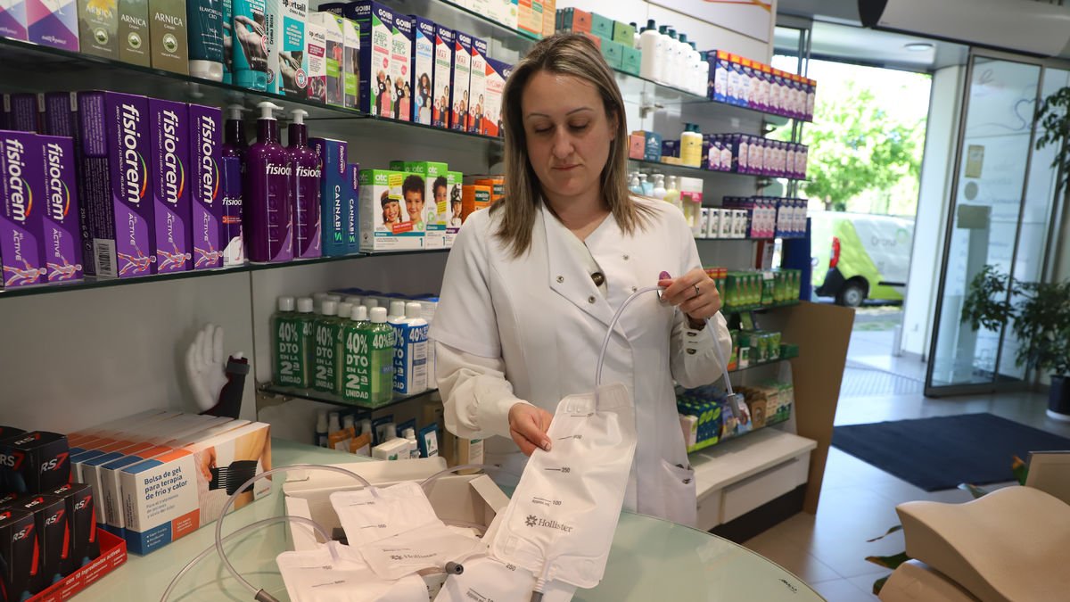La farmàcia Delmàs disposa d’unitats limitades de bosses per a la recollida d’orina.