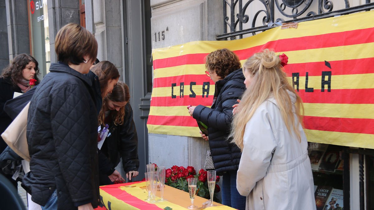 Defensa de l'oficialitat del català a la UE