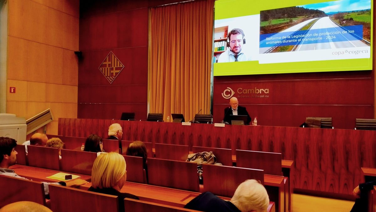 Moment de l’assemblea de la Federació Avícola Catalana (FAC), celebrada dijous a Barcelona.