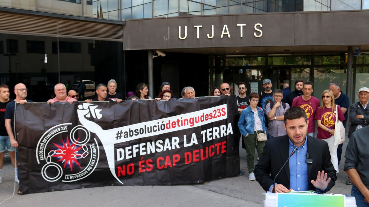 Acte de suport al CDR que va denunciar tortures en l’operació Judes.