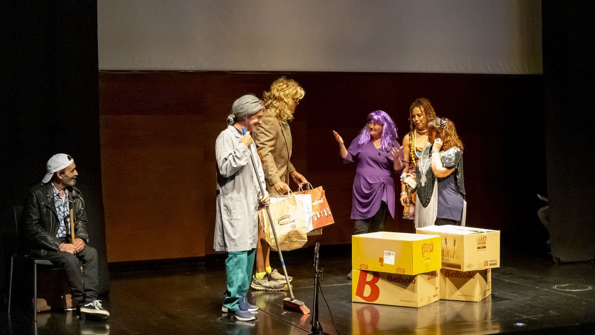 Una escena de l’obra ‘El maletín’, ahir a la tarda al CaixaForum de Lleida.