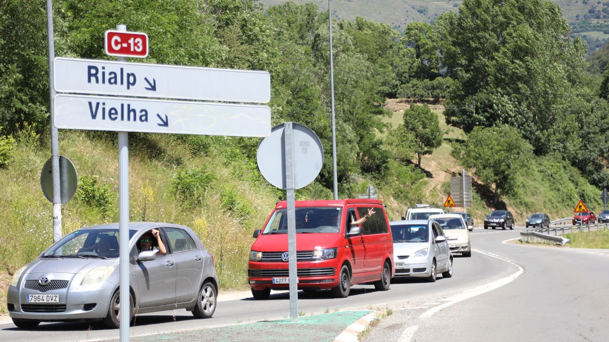 Retencions ahir a la C-13 al Pallars Sobirà.