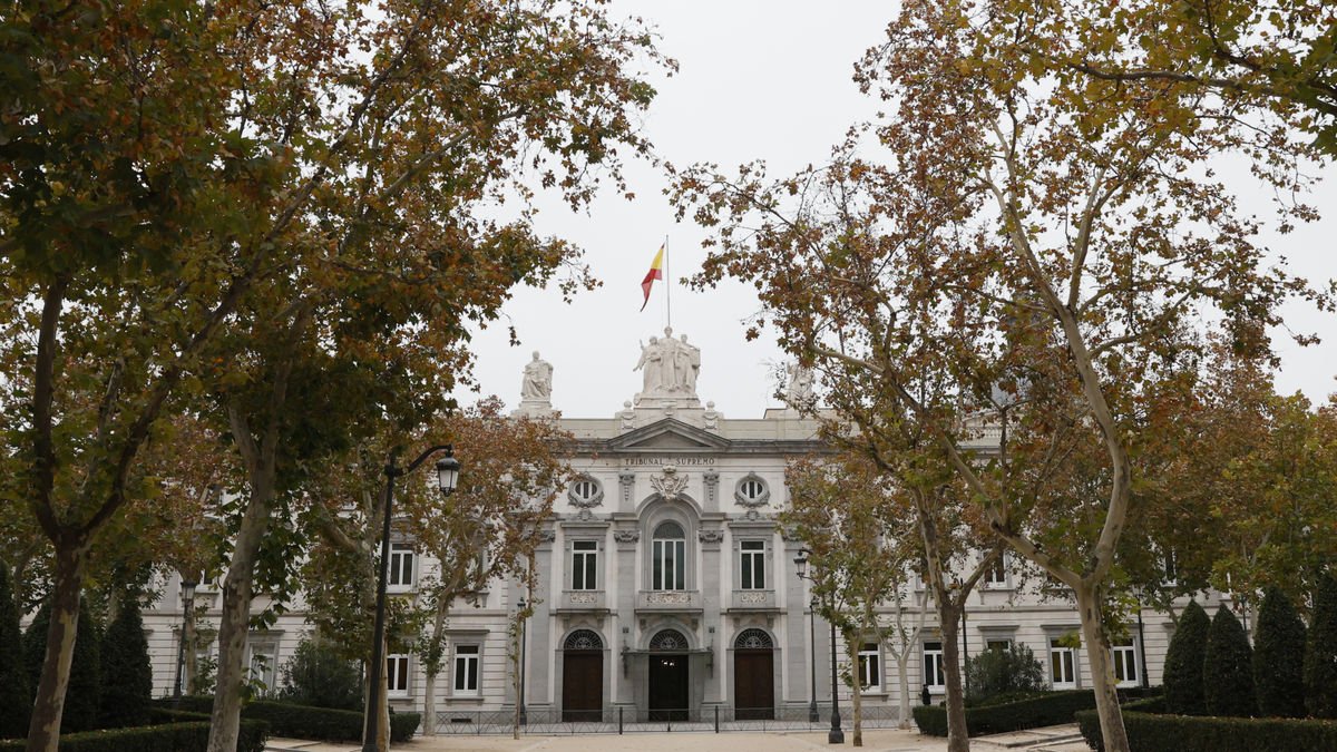 Vista de la façana del Tribunal Suprem a Madrid.