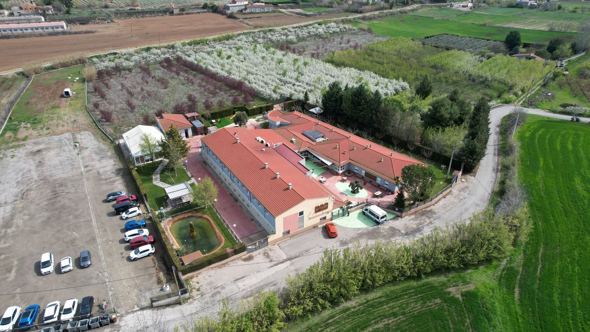 El centre està ubicat al Camí de Montcada, a l’Horta.