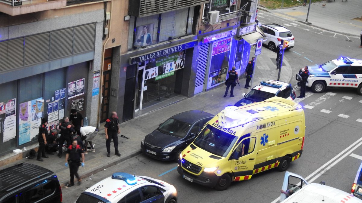 Ferit de gravetat un home al ser apunyalat en una baralla a Lleida