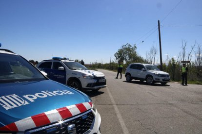 Imatge d’arxiu d’un control de la Guàrdia Urbana i els Mossos d’Esquadra a l’Horta.