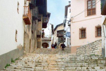 Penya-roja de Tastavins.