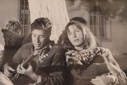 Un lloc a taula - LLUÏSA PLA