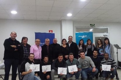 Entrega de diplomes al programa Oportunitat Jove del 2015.