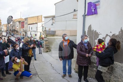 © Maldà, primera calle con nombre de mujer