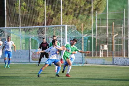 El Mollerussa i el Linyola van disputar un bon partit que va finalitzar amb un empat.