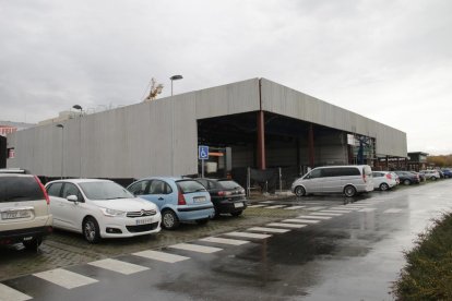 Avancen les obres de dos nous centres comercials a Lleida