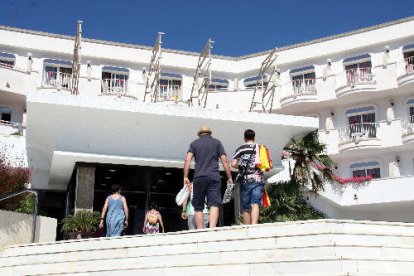 Un dels hotels de Lloret denunciats per tenir ‘punxada’ la llum.