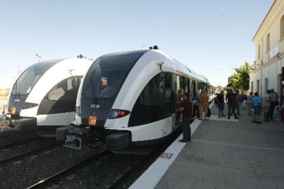 Usuaris del tren de la Pobla a Balaguer.