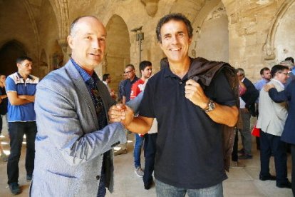 Albert Folguera i Ferran Pujalte, tècnic del Vic, van coincidir dimecres passat a la Seu Vella.