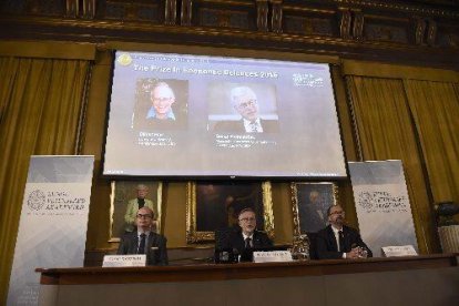 Imatge de l’anunci dels guardonats amb el Nobel.