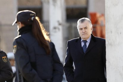 El extesorero del PP Luis Bárcenas, a su llegada a la sede de la Audiencia Nacional.