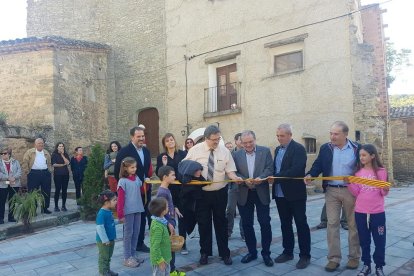 Inauguració de la plaça de l’Església del nucli de la Règola.